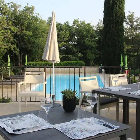 Le Hameau Fleur De Pierres , , Et Table D'hotes 3* Murs (Vaucluse)