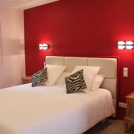 Le Hameau Fleur De Pierres , , Et Table D'hotes Casa de hóspedes 3*